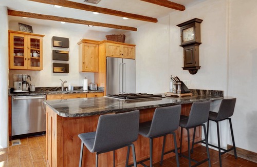 Downtown Santa Fe Condo | Charming Santa Fe Casita Private Patio Walk to Plaza