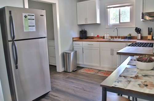 Lakewood House | Charming upper duplex, walking distance of dining and Lakewood fun!