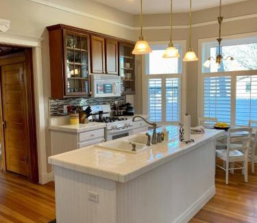 Canon City House | Charming Victorian near downtown & Royal Gorge