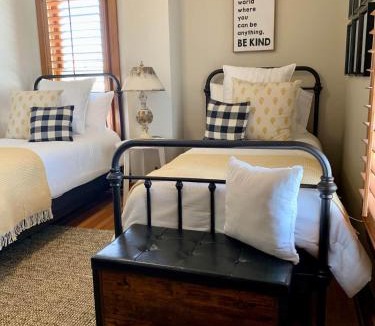 Canon City House | Charming Victorian near downtown & Royal Gorge
