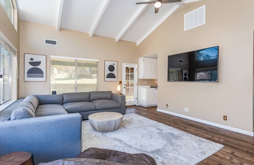 Mariposa Ski Chalet | Charming Yosemite Chalet w/ Pool & Views