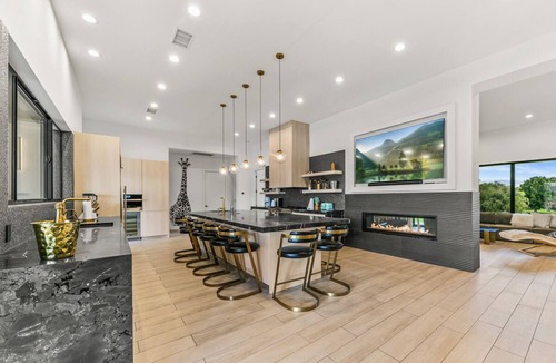 Bermuda Dunes House | Chateau Giraffe, a unique luxurious estate near Palm Desert & La Quinta