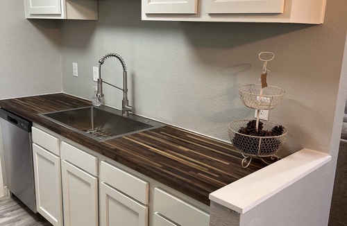 Baseline Sub House | Cheerful 2 bedroom townhouse across street from CU