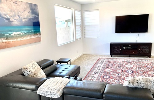 Enterprise Villa | Cheerful 4-Bedroom Villa with Garage and W/D.