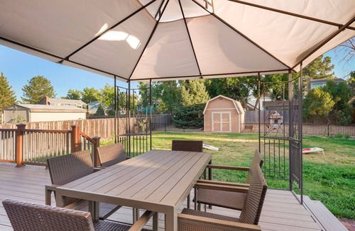 Foothill Green House | Cheerful 4BR home near Red Rocks & Mountains!