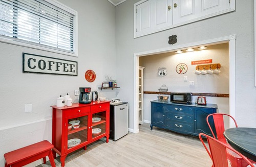Williams Apartment | ‘Cherry Tree Studio’ Arizona Retreat Near Route 66