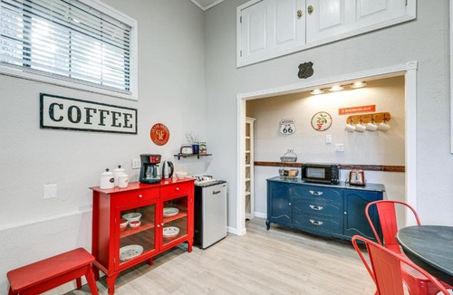 Williams Apartment | ‘Cherry Tree Studio’ Arizona Retreat Near Route 66