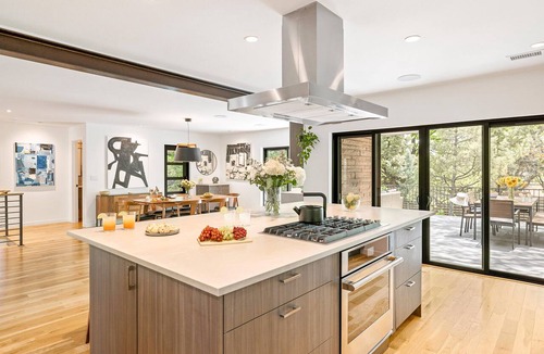 Melody Heights House | Chic Home with Deck, Pool Table & Prime Location