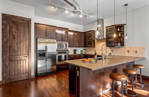 Five Points House | Chic Loft Heart of RiNo Walk to Everything