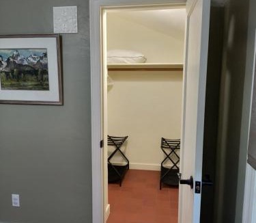 Woodlake Bed & Breakfast | Citrus Valley Ranch