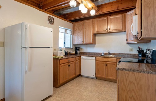 Yosemite West House | Clark Cabin