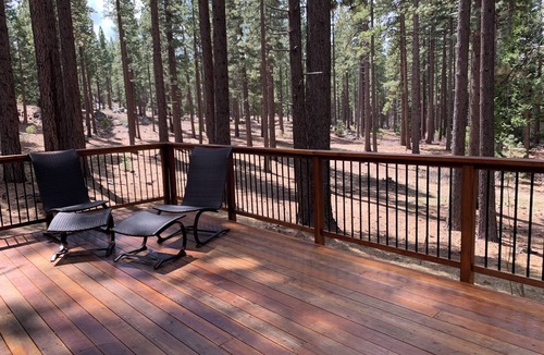 South Lake Tahoe Cabin | Classic Tahoe charm on National Forest. Close to Heavenly, hot tub/dog friendly