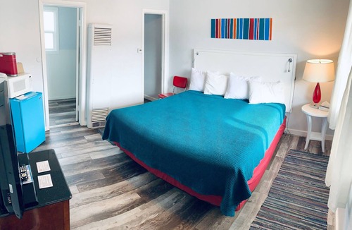 Salida Hotel | Clean, central, Retro Inspired Salida Motel 7