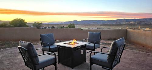 Greenehaven House | Cliff Views, Game Room, Boat Parking