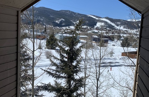 Summit Cove Condo | Close to Keystone, A-Basin, Copper and Breckenridge w/hot tub + pool - sleeps 8!
