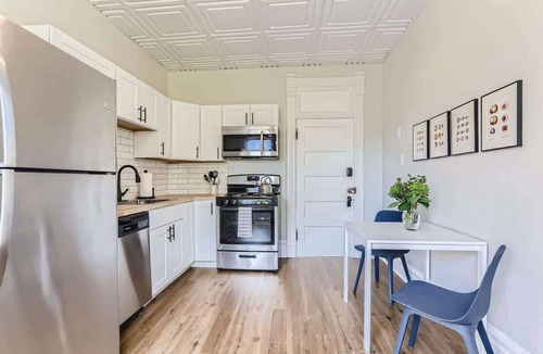 City Park Apartment | Cloud by Modern Midstay/1Block to City Park #C12