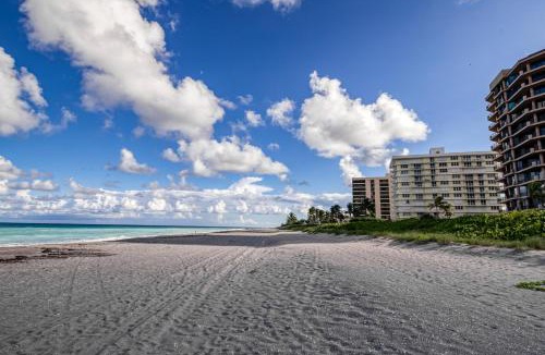 Juno Beach House | Coastal Bliss