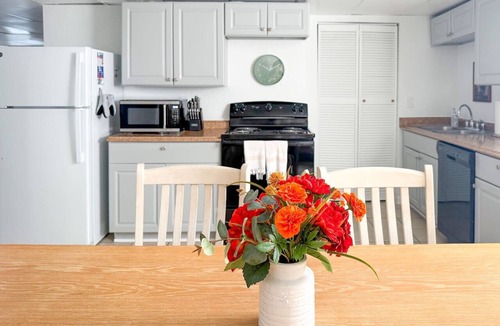 Sheridan House | Colorado Charm | Near Denver & Bear Creek Park