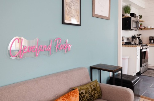 Cleveland House | Colorful 4 BR in the Heart of University Circle!