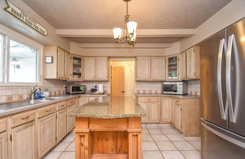 Wayland House | Come and unwind at our countryside villa!
