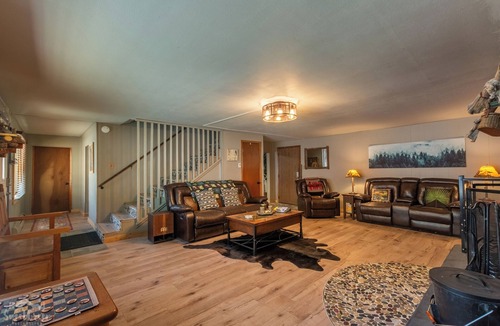Idaho Springs House | Come ride the newly opened Argo Mine Gondola and stay ahead of the traffic.