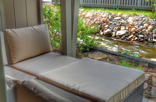 Estes Park Hotel | Come stay at the Rustic River Lodge for unbelievable views!
