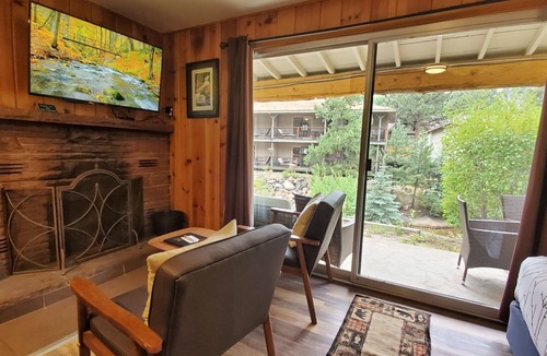 Estes Park Hotel | Come stay at the Rustic River Lodge for unbelievable views!