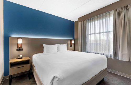 Cuyahoga Falls Hotel | Comfort Inn & Suites Cuyahoga Falls - Akron