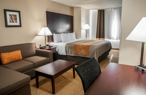 Northeast Heights Hotel | Comfort Suites Albuquerque/North Journal Center