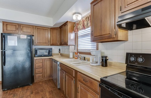 St. Joseph House | Comfortable & Clean 2-bdrm Home W/Great Amenities