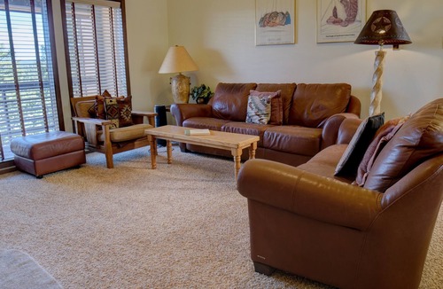 Angel Fire Condo | Condo Adjacent to the Ski Area
