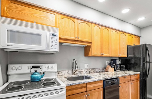 Peak 8 Condo | Condo to Mtn in Minutes via Free Bus to Peak 8!