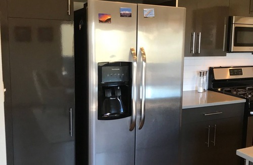 Central Boulder Apartment | Condo with deck facing the mountain, bike path and restaurant across the street, 5 min driving from down town