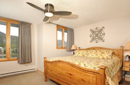 Lakeside Village Condo | Condo with Fireplace and Balcony Near the Lake