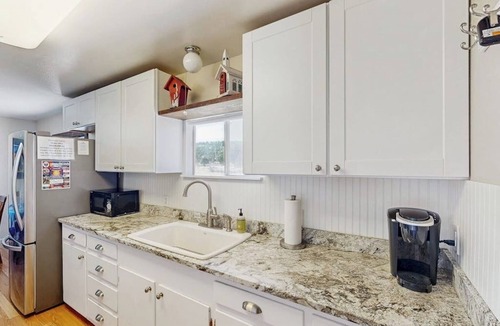 South Fork House | Conveniently located home with fully stocked kitchen, fast wifi & W/D