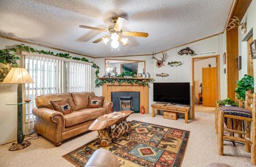 Cotopaxi House | Cotopaxi Getaway w/Deck: 17 Mi to Royal Gorge