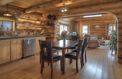 Creede Cabin | Couple's Getaway | Mountain Views | OHV's Welcome | Pet-Friendly
