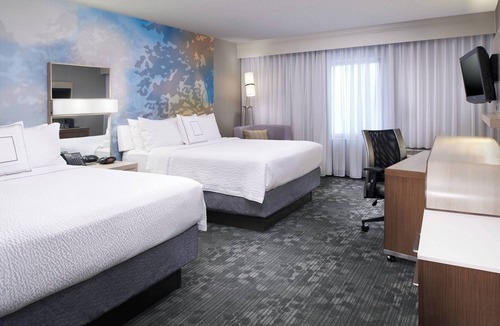 North Olmsted Hotel | Courtyard by Marriott Cleveland Airport North