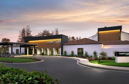Cupertino Hotel | Courtyard San Jose Cupertino
