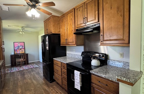 Montrose House | Cowgirl Casa ~ ADA accesible & kid friendly 3/2 ranch home in Montrose, CO
