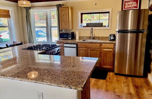 Woodland Park Cabin | Cozy 1-bedroom cabin with mountain views and walkable location. [STR Lic 341658]