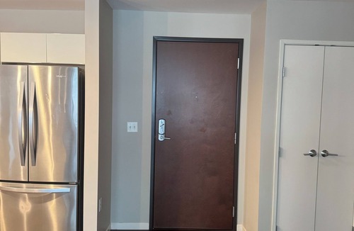Ohio City Condo | Cozy 1-bedroom condo in nice Cleveland with fitness room, AC downtown Flats East