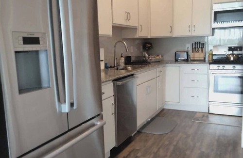 Colorado Springs Apartment | Cozy 1-bedroom apartment in beautiful Colorado Springs with AC
