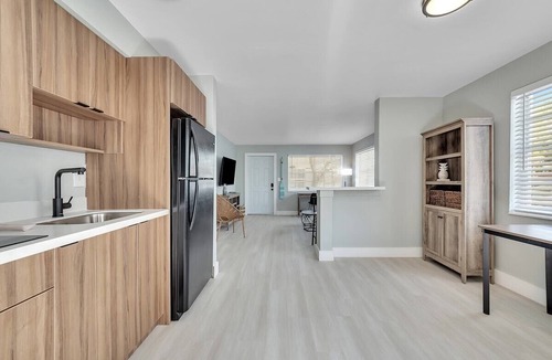 North Beach Apartment | Cozy 1BR Seaside, Steps to Hollywood Beach & More