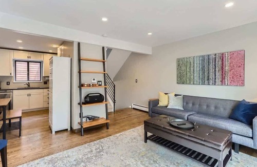 Lower Arapahoe House | Cozy 2 BDR Home in Boulder with Hot Tub