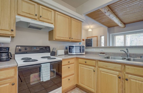 Amalia Cabin | Cozy Amalia Cabin ~ 3 Mi to Endless Blue Resort