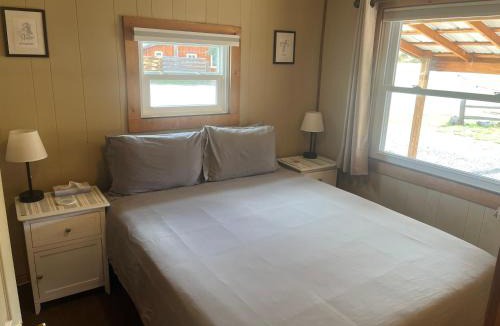 South Fork House | Cozy cabin #1 at Aspen Ridge Cabins