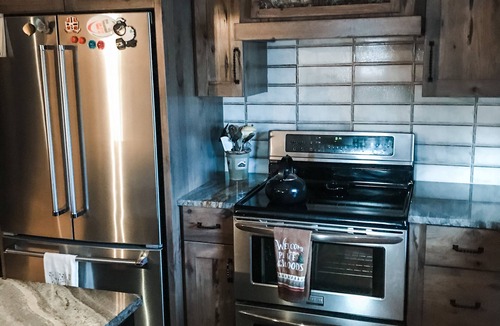 Breckenridge House | Cozy Cabin in the Woods