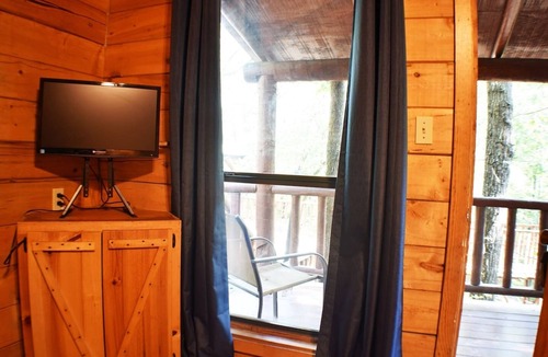 Octavia Cabin | Cozy Cabin with Fire Pit pavilion near boat ramp