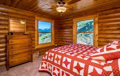 Windcliff Estates House | Cozy Cabin with Pool Table and Stunning Panoramic Mountain Views in Estes Park, Colorado